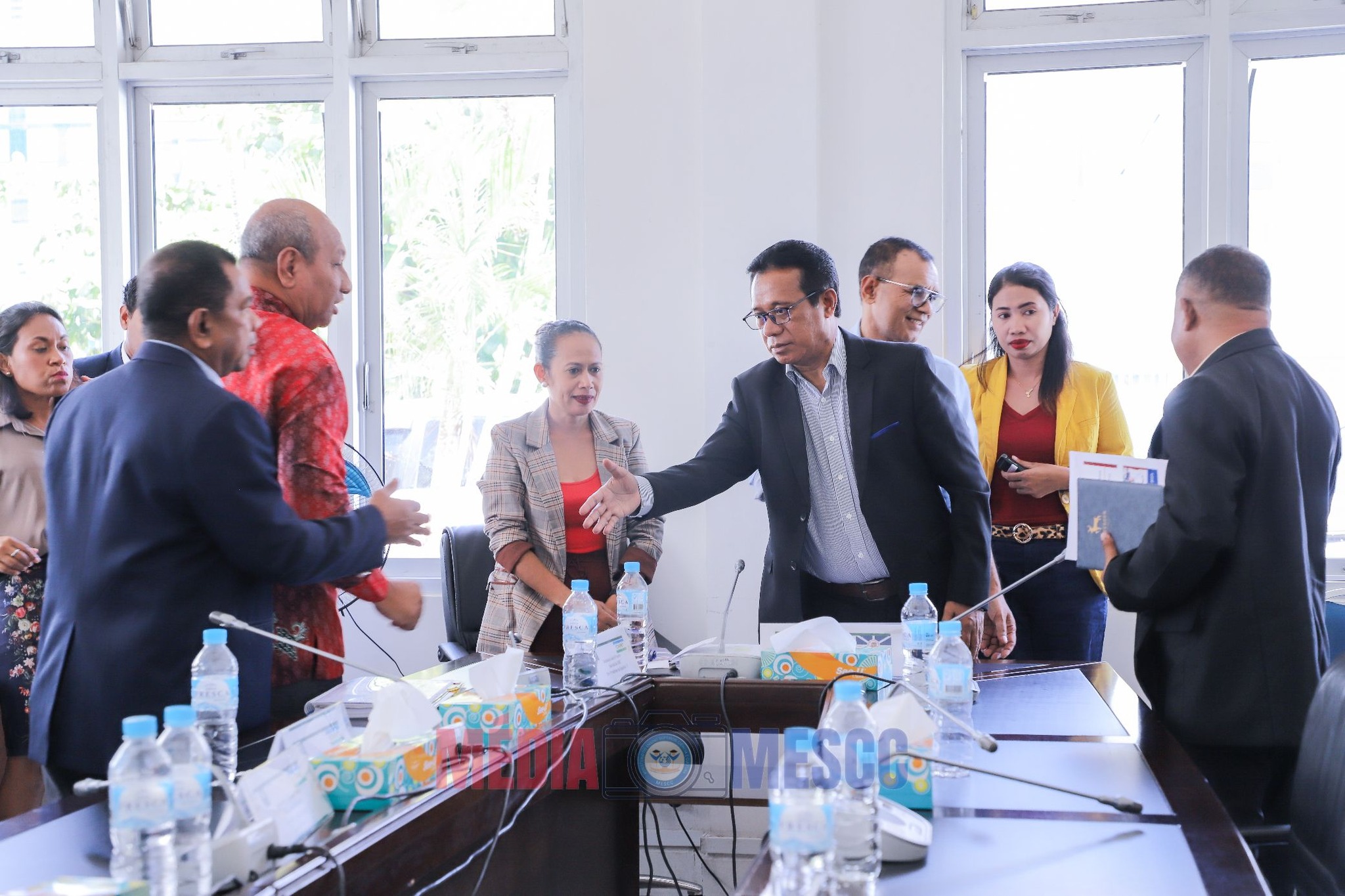 𝐒𝐔𝐀 𝐄𝐗𝐀. 𝐌𝐈𝐍𝐈𝐒𝐓𝐑𝐔 𝐄𝐍𝐒𝐈𝐍𝐔 𝐒𝐔𝐏𝐄𝐑𝐈𝐎𝐑 𝐇𝐀𝐋𝐎 𝐀𝐔𝐃É𝐍𝐒𝐈𝐀 𝐏Ú𝐁𝐋𝐈𝐊𝐀 𝐇𝐎 𝐌𝐄𝐌𝐁𝐑𝐔 𝐏𝐀𝐑𝐋𝐀𝐌𝐄𝐍𝐓𝐔 𝐍𝐀𝐒𝐈𝐎𝐍Á𝐋 𝐊𝐎𝐌𝐈𝐒𝐀𝐔𝐍-𝐆